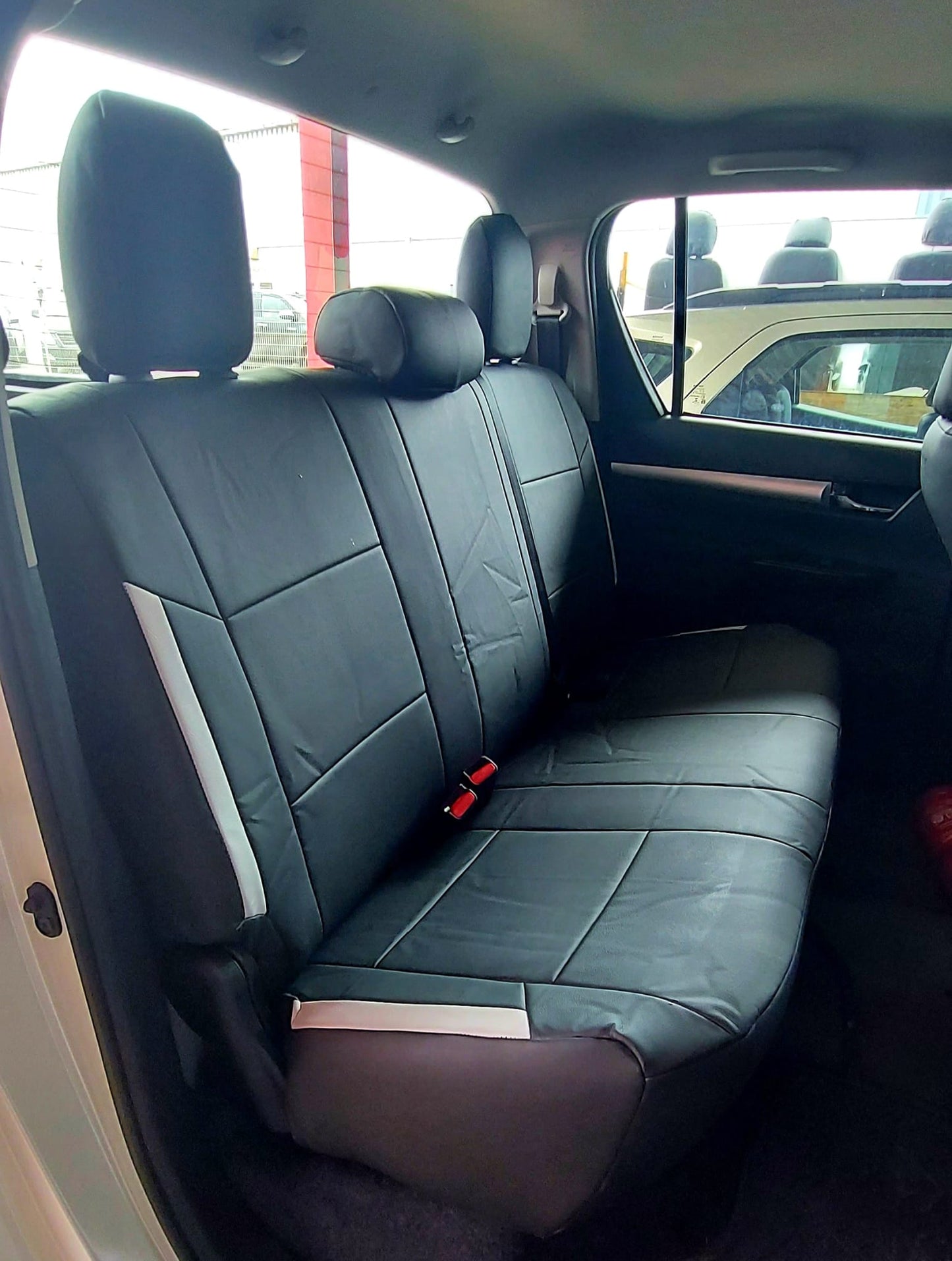 Toyota Hilux Sr doble cabina 2016-2025 (Distribuidor)