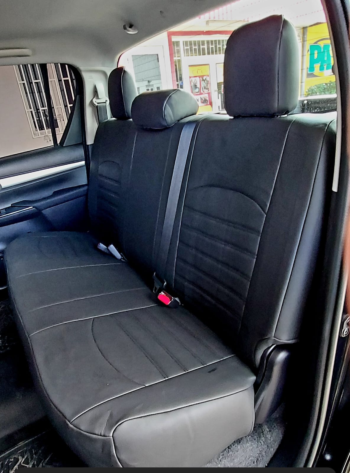 Toyota Hilux Sr doble cabina 2016-2025 (Distribuidor)